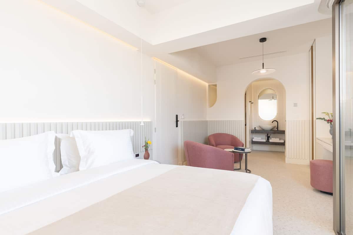 Premium Double Acropolis View | Premium bedding, down comforters, pillowtop beds, minibar