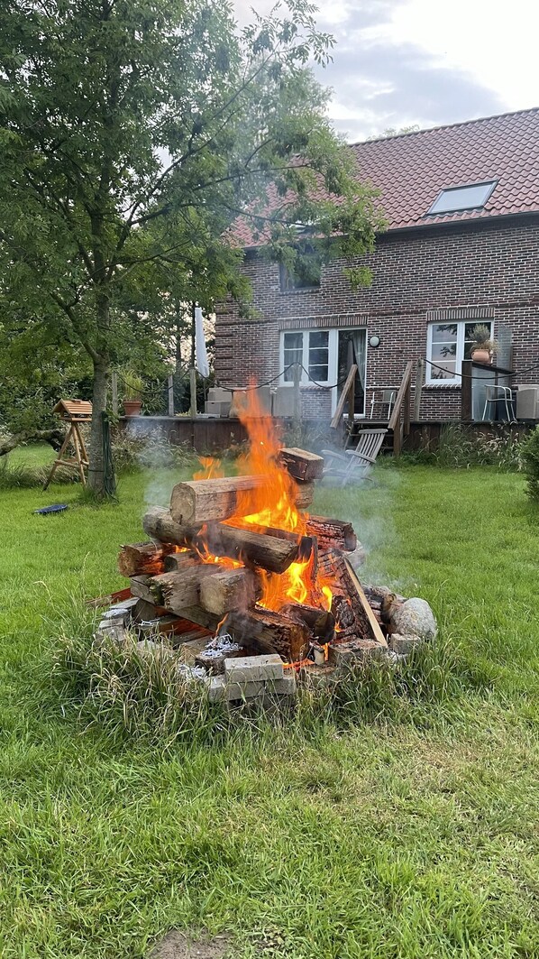 المنطقة المحيطة بالمنشأة