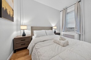 2 chambres, fer et planche Ă repasser, Wi-Fi gratuit, draps fournis