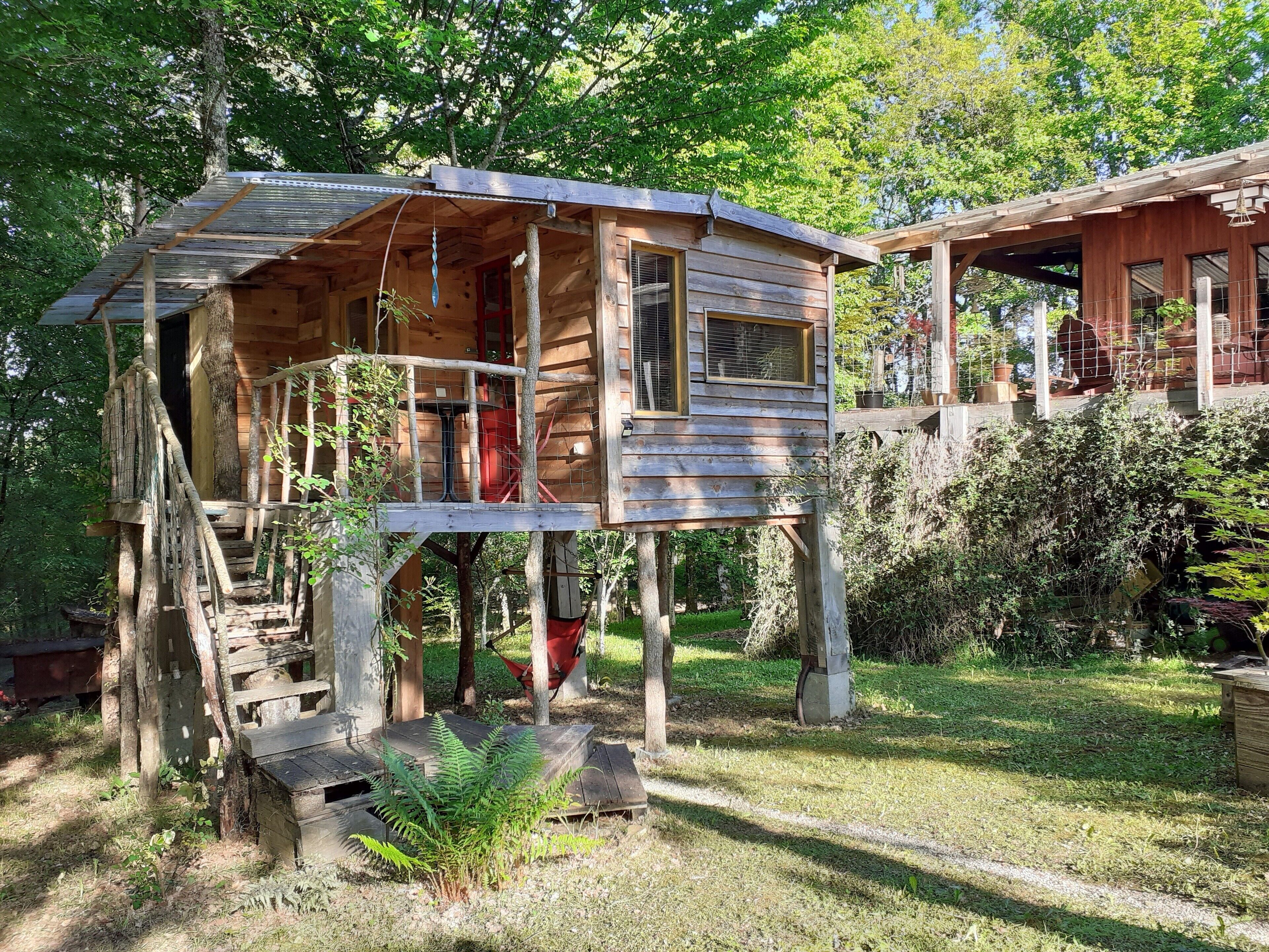 Cabane Cosy en Lisière de Bois Pour un Séjour Ressourçant
