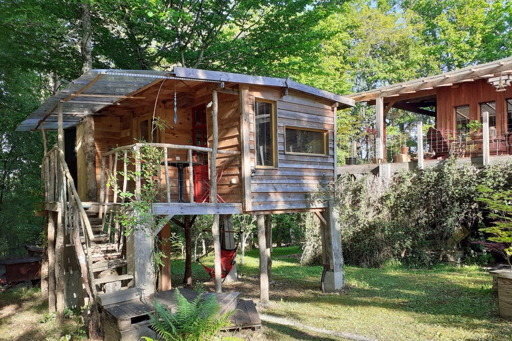 Cabane Cosy en Lisière de Bois Pour un Séjour Ressourçant