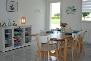 Dining - Maison Individuelle Avec Jardin (Angles)