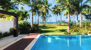 Pool - Breathtaking Beachfront Mansion - Your Own Private Resort (El Limón)