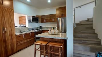 Microwave, oven, coffee/tea maker, toaster