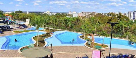 屋内プール、屋外プール