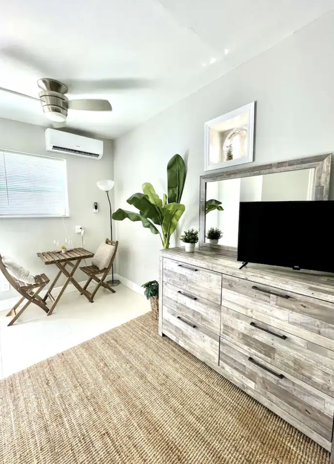 122 Lovely & unique studio Atlantic Ave getaway