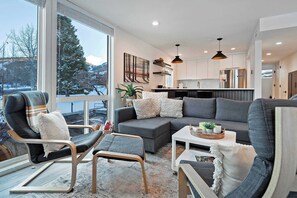 Flat-screen TV, offices