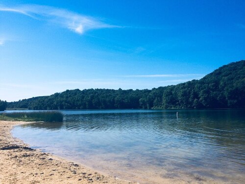 Historic District, Charming Cottage, Sleeps 10