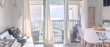 تلفزيون ذكي، ستيريو