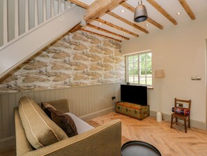 Living room - The Hayloft at Warren House (Market Rasen)