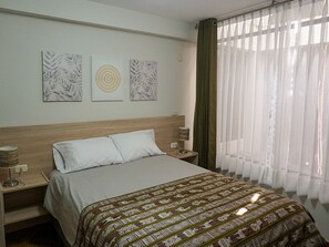 2 bedrooms, desk, iron/ironing board, free WiFi