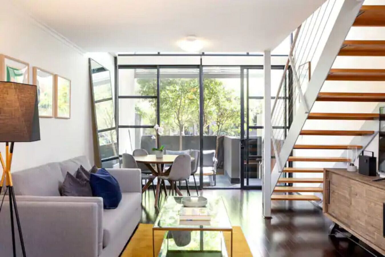 Erskenville  · CHIC New York STYLE LOFT