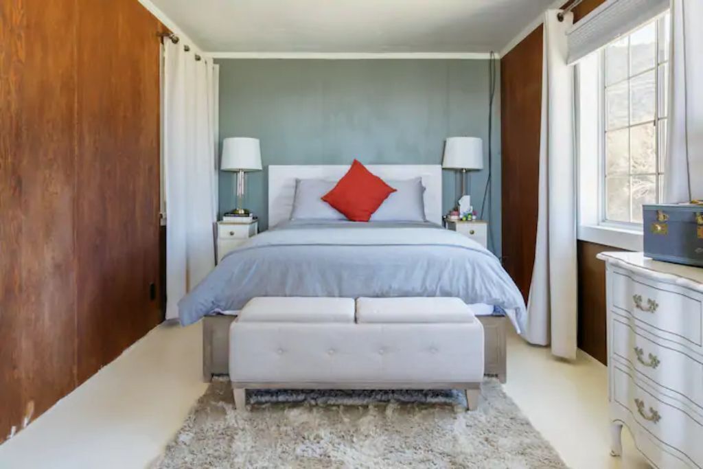 3 多间卧室、办公桌、熨斗/熨衣板、旅行婴儿床