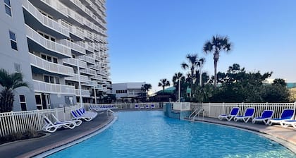 ON THE BEACH. Updated condo & resort! Fall-winter FLEXIBLE cancellations🙌 🙌