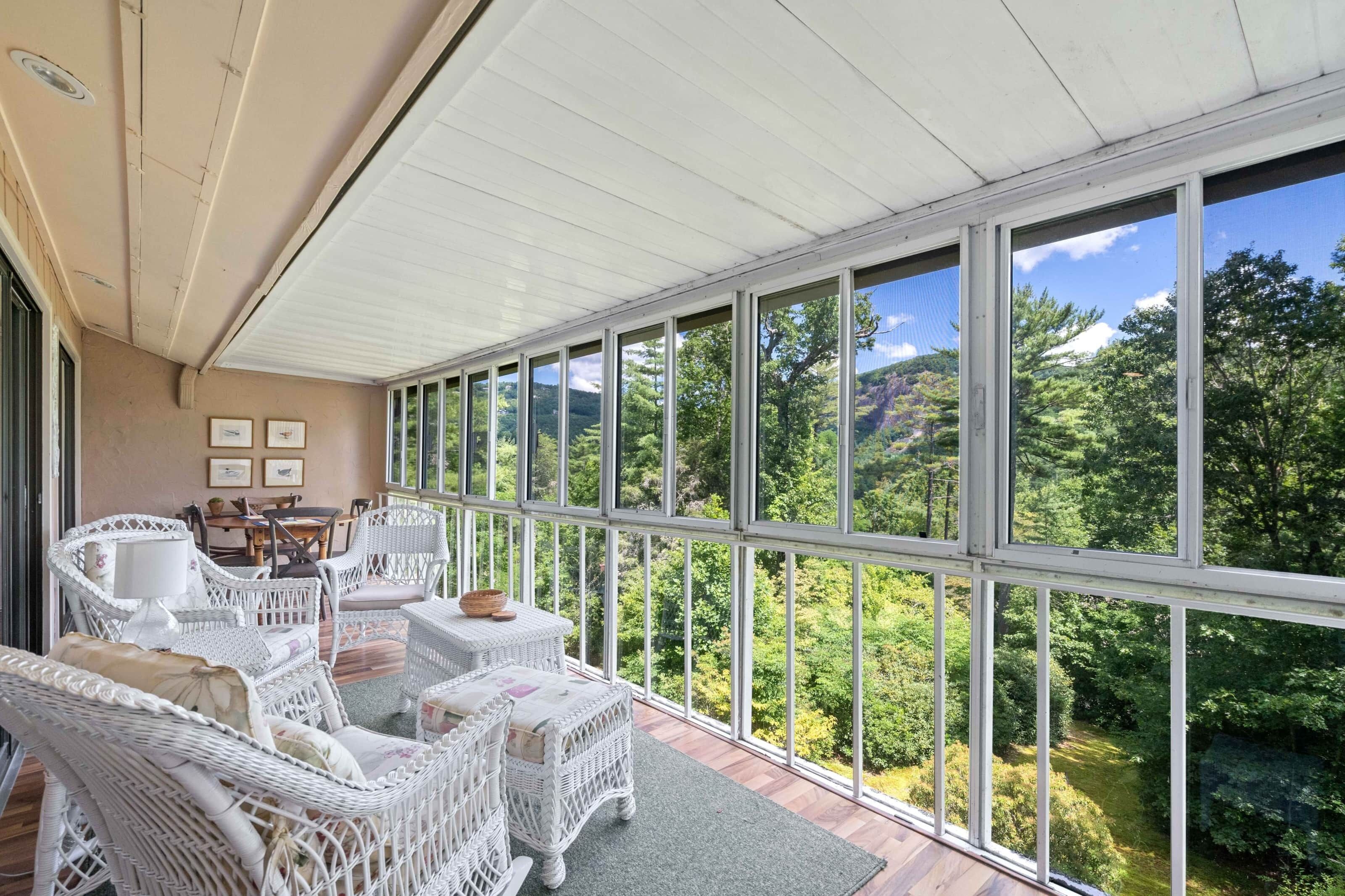 Holly Ridge Get-A-Way of Sapphire Valley