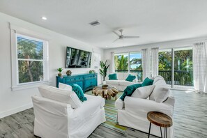 Smart TV, table football, ping pong