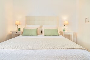 3 makuuhuonetta, silitysrauta/-lauta, internet, vuodevaatteet