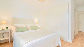 3 Schlafzimmer, Bügeleisen/Bügelbrett, Internetzugang, Bettwäsche