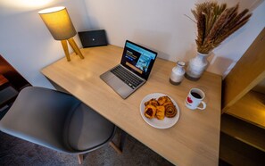 Apartment | 2 bilik tidur, seterika/papan seterika, Wi-fi percuma, cadar katil 