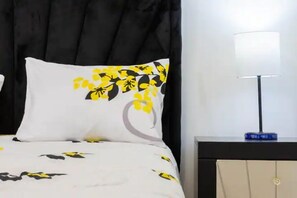 3 habitaciones, tabla de planchar con plancha y wifi gratis 