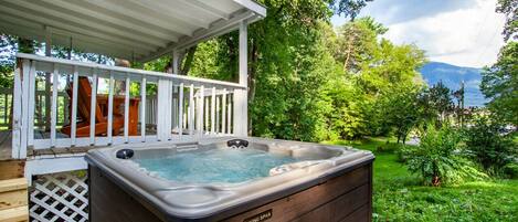 Bañera de hidromasaje exterior