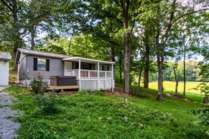 Exterior - Cozy Rancher w/ Covered Porch, Creekside Charm & Private Hot Tub (Sevierville)