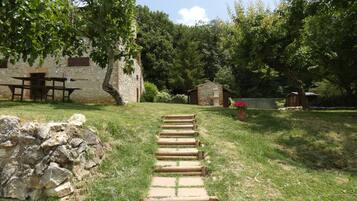 Enceinte de lâhĂ©bergement