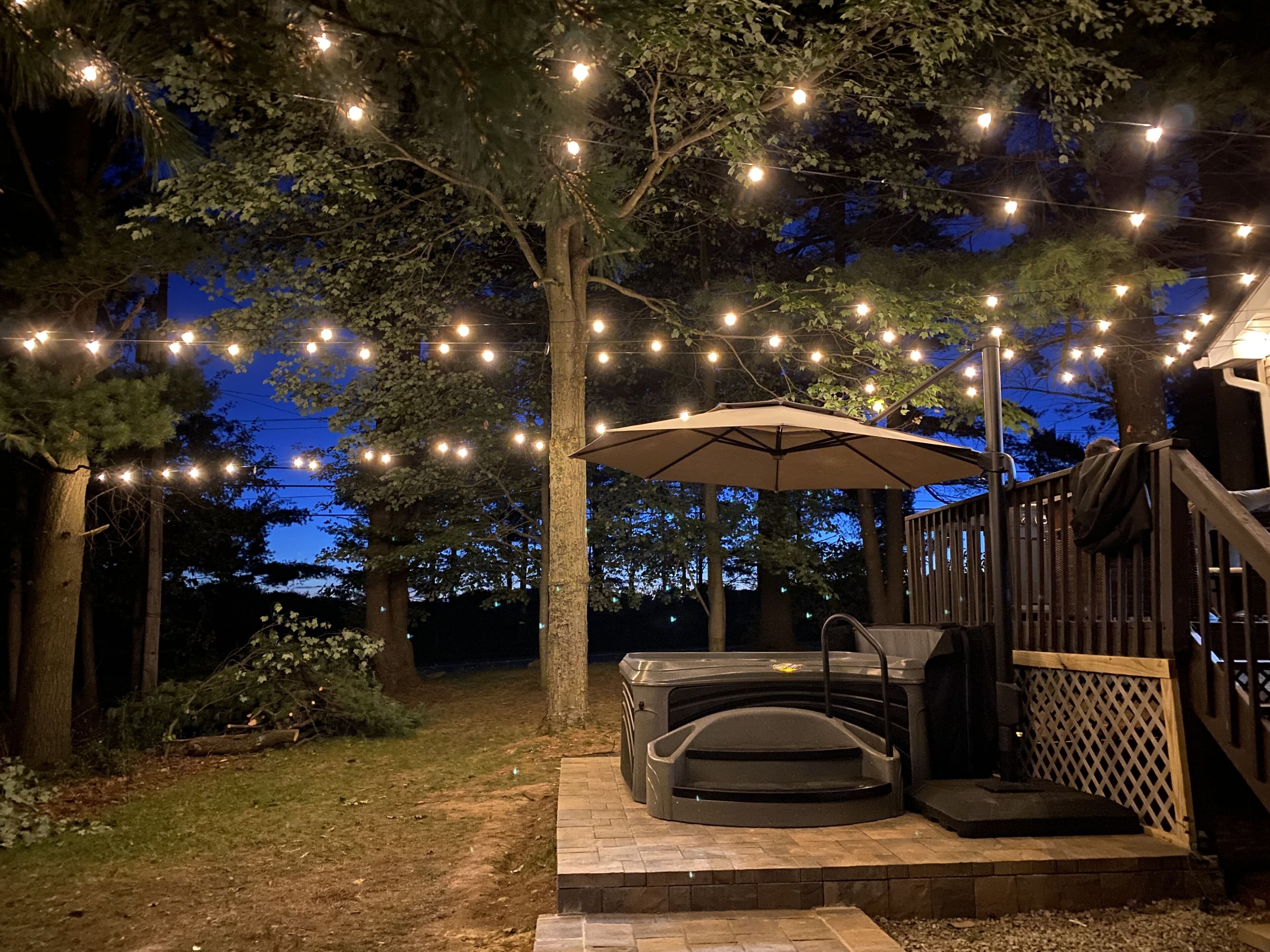 Fire Pit* HOT TUB* PlayRoom*Fireplace*SmartTVS