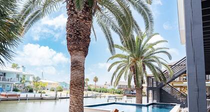 EZ Breezy Beach House with Private Pool