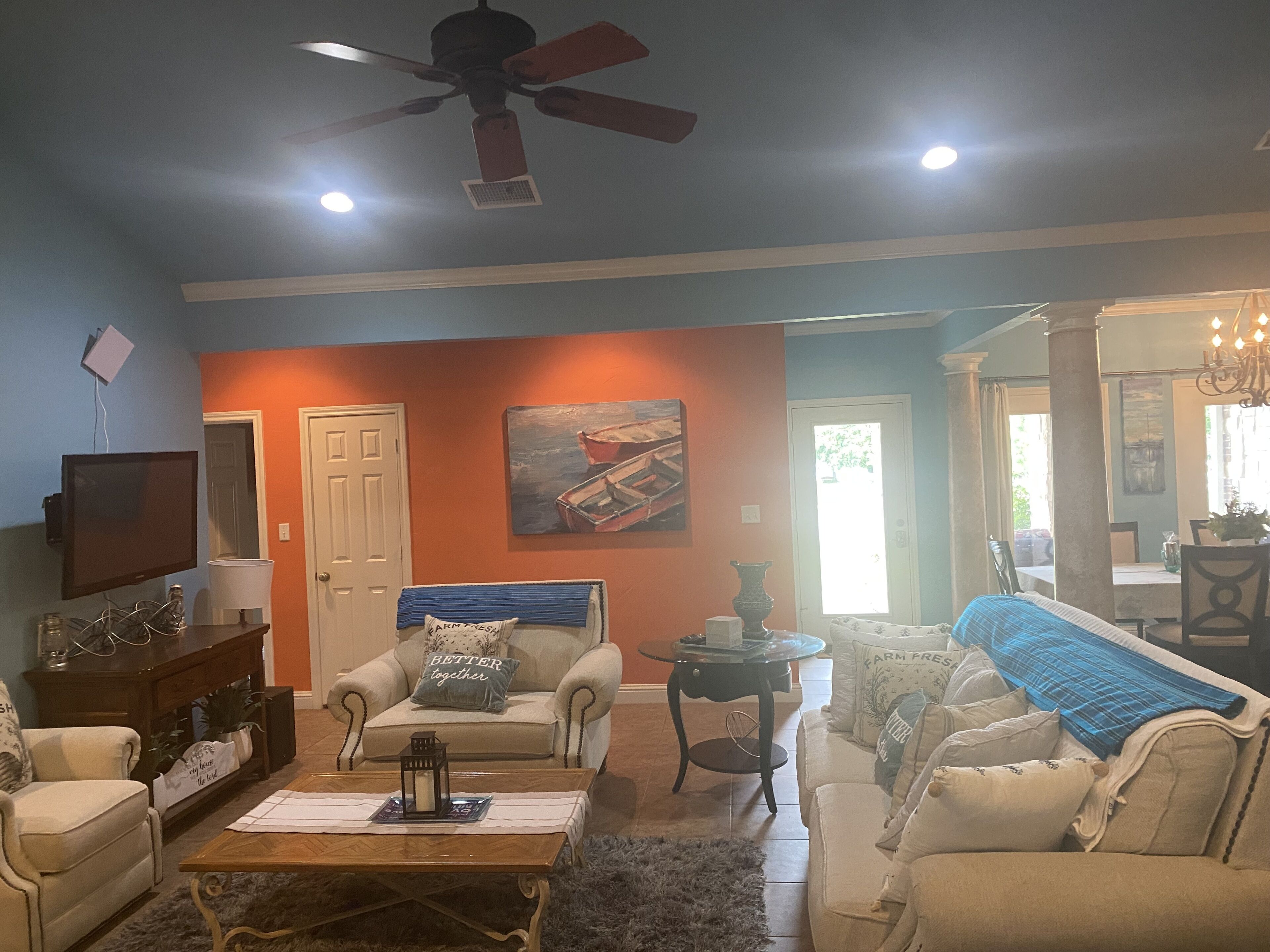 Lakehouse  getaway on lake Bob Sandlin, with private boat ramp and amazing views