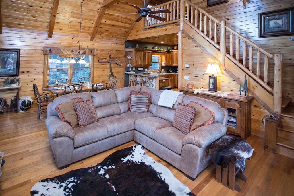Sonrise Retreat Beautiful 3 Bedroom 3 Bath plus a loft Sleeps 10... BOOK NOW!