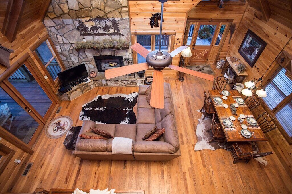 Sonrise Retreat Beautiful 3 Bedroom 3 Bath plus a loft Sleeps 10... BOOK NOW!