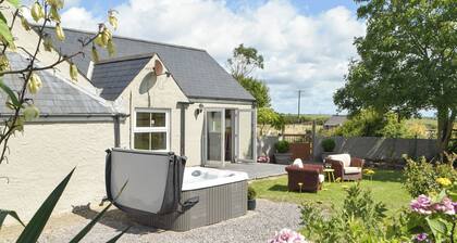 2 bedroom accommodation in Stackpole