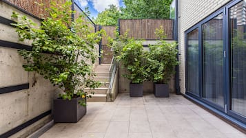 Elite Apartment | Terrace/patio