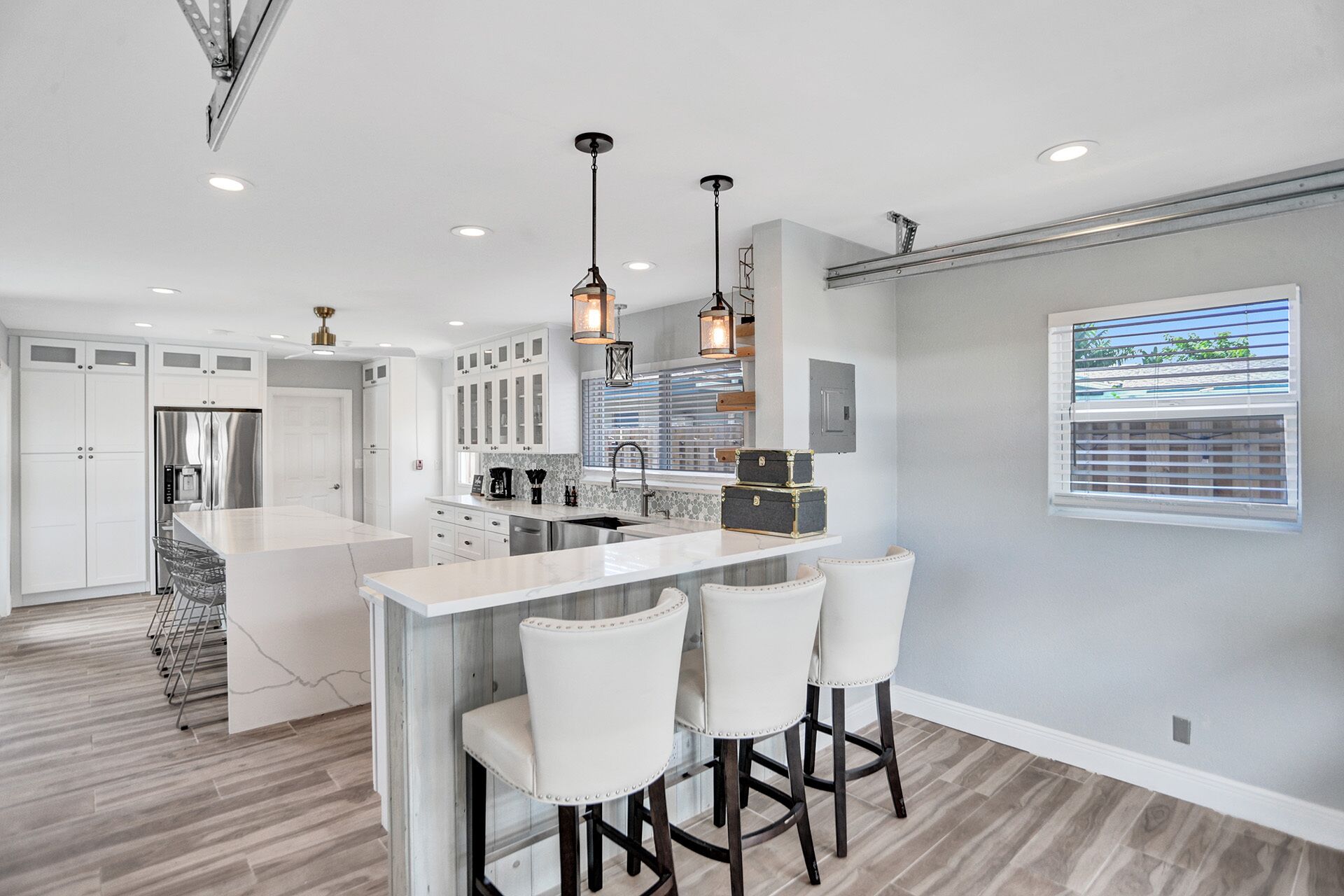 Classic Florida 6 Bedroom Heated Pool 10 mins to the beach