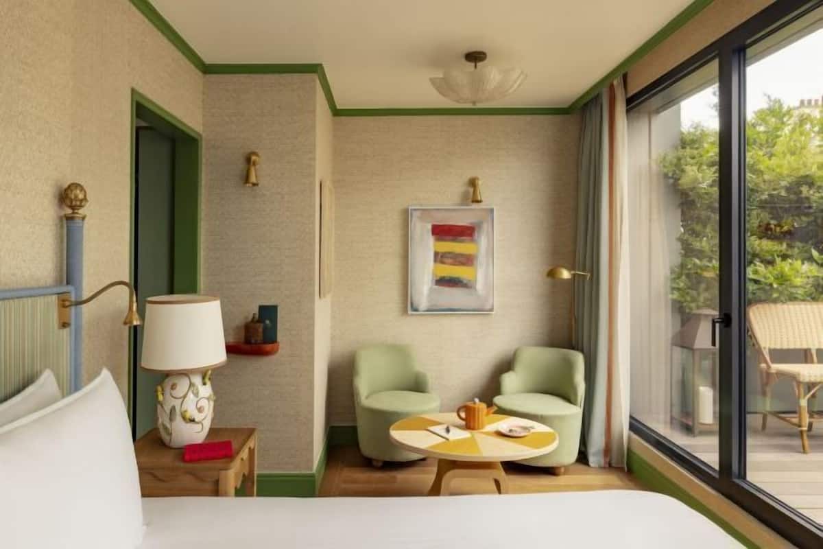 Roupas de cama premium, edredons de pluma, camas com colchões pillow-top