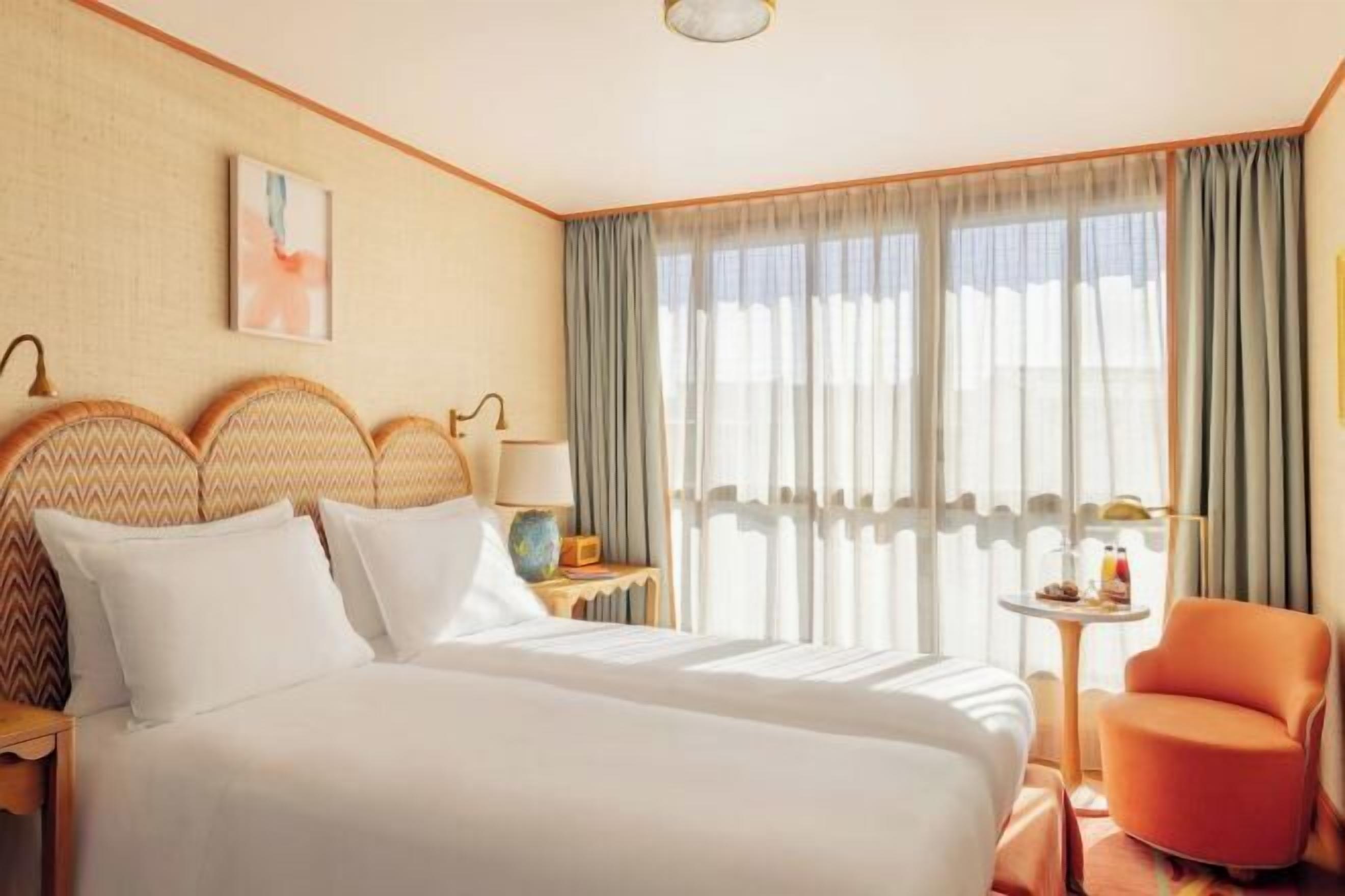 Ropa de cama de alta calidad, cubrecamas y colchones con pillow-top 