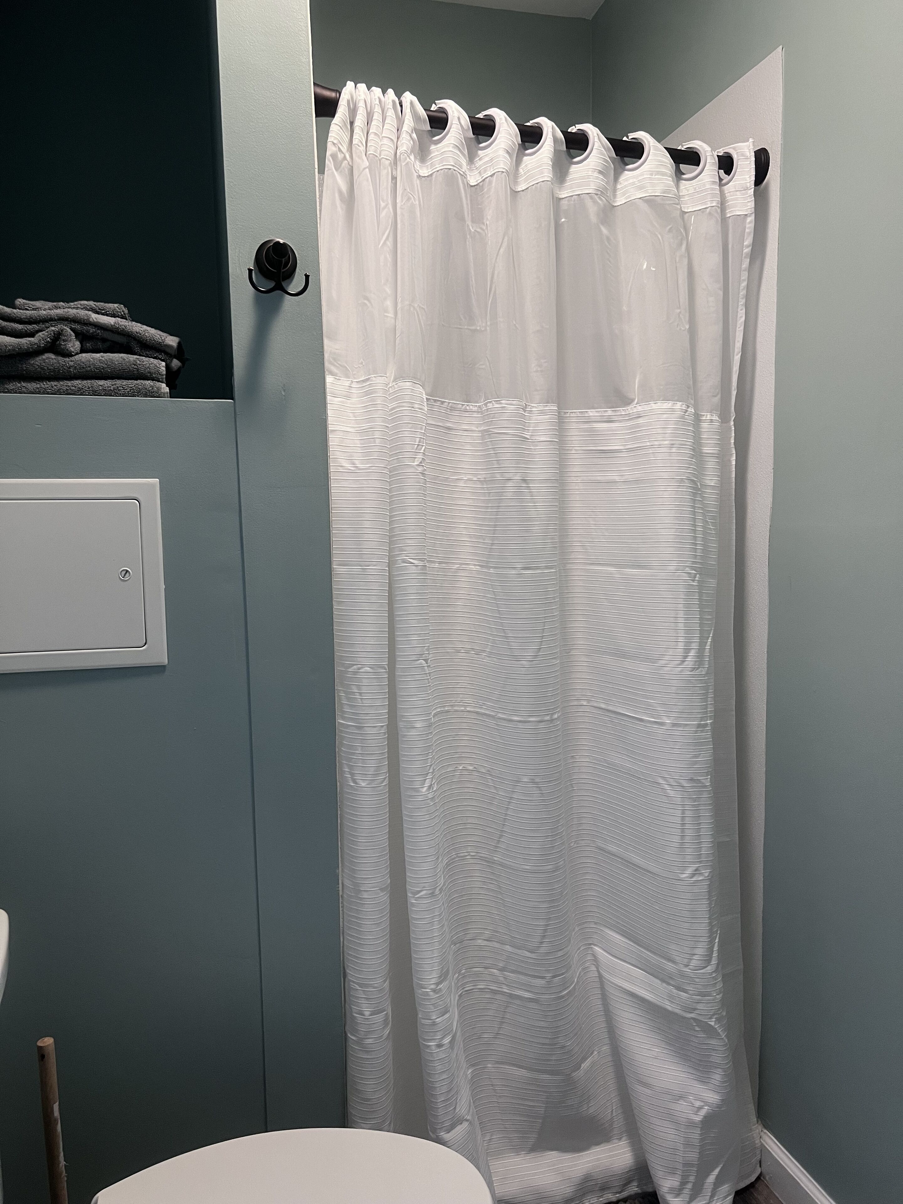 淋浴设施、毛巾、肥皂、洗发水