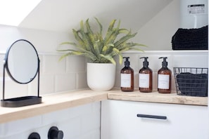 Interior - Stylish studio apartment in Frome 12’ Longleat (Frome)