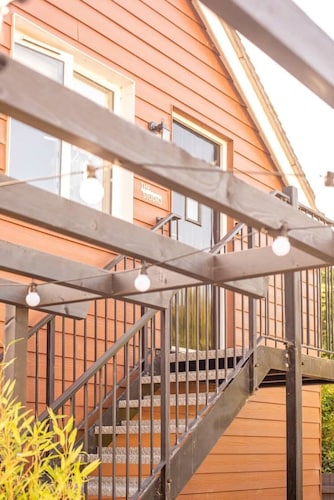 Stylish studio apartment in Frome 12’ Longleat