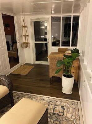 المنشأة من الداخل