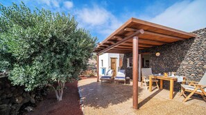 Outdoor dining - Kuschelige Lanzarotenische Casita (Mala)