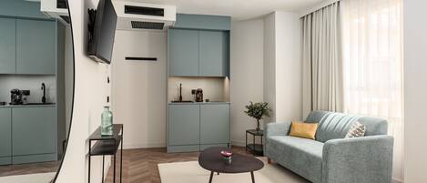 Luxury-Zimmer | Hochwertige Bettwaren, Zimmersafe, Schreibtisch