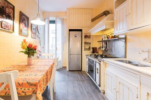 Fridge, microwave, oven, stovetop - I CAPPUCCINI Florence (Firenze)