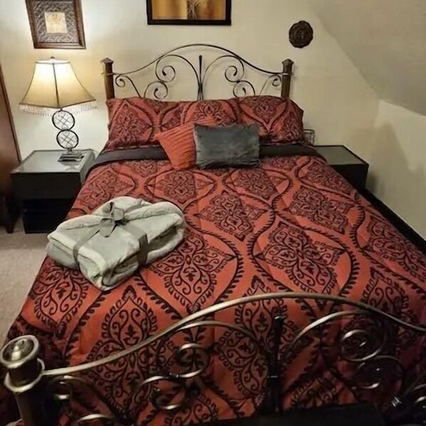 1 bedroom, desk, iron/ironing board, free WiFi