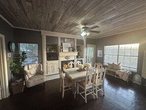 Interior - Family& Pet friendly Lake Retreat w Pool+Golf Cart 3BR sleeps 6 Canyon Lake, TX” (Canyon Lake)