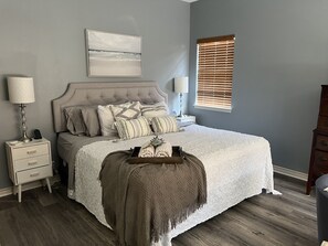 3 bedrooms, desk, iron/ironing board, travel cot