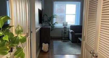 Location! Location! Location! Cute 1 Bedroom Condo