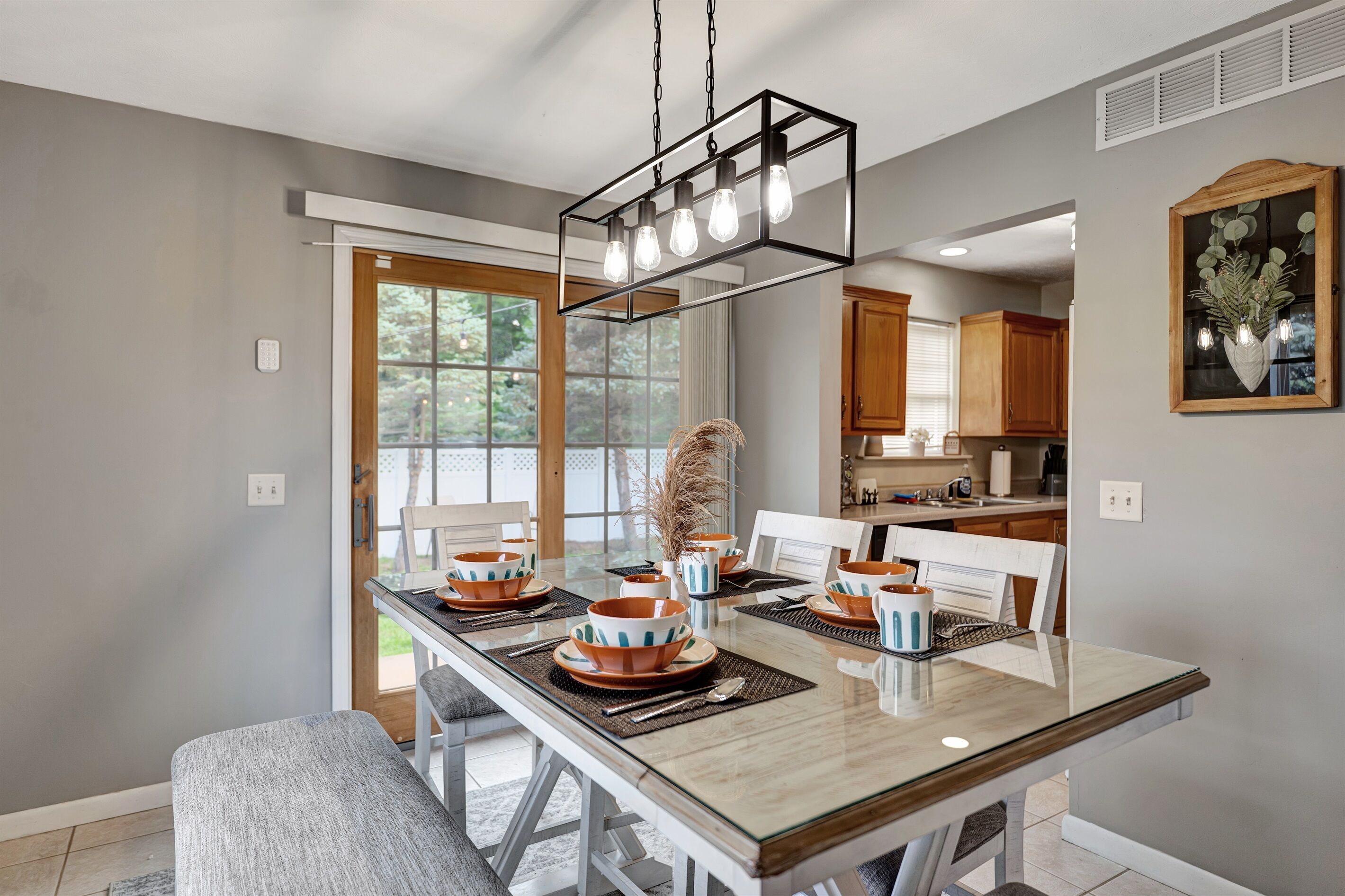 Gather the group around the dining table. “This is a great place to spend quality time with your family,” noted guest John.