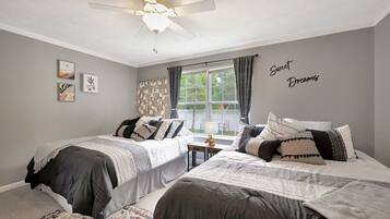 3 Schlafzimmer, Bügeleisen/Bügelbrett, Reisekinderbett, kostenloses WLAN